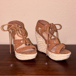 GUC Mossimo Woven Wedges (Sz 7)
